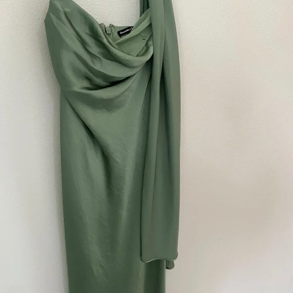 The A&F Julia Strapless Scarf Maxi Dress